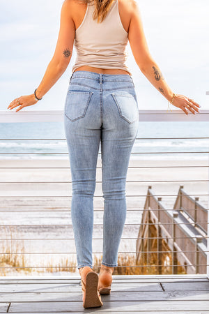 Dreamy Ankle-Length Distressed Jeans with Pockets